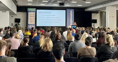 Jess presenting at BrightonSEO